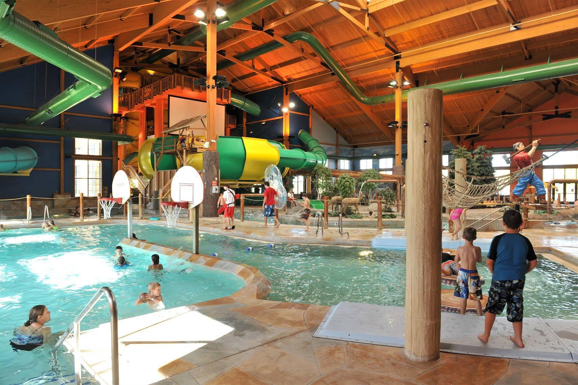 Grand Lodge Hotel Wausau - Rothschild Buitenkant foto